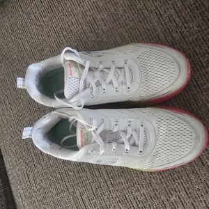 Skechers Women's White and Pink Sneakers